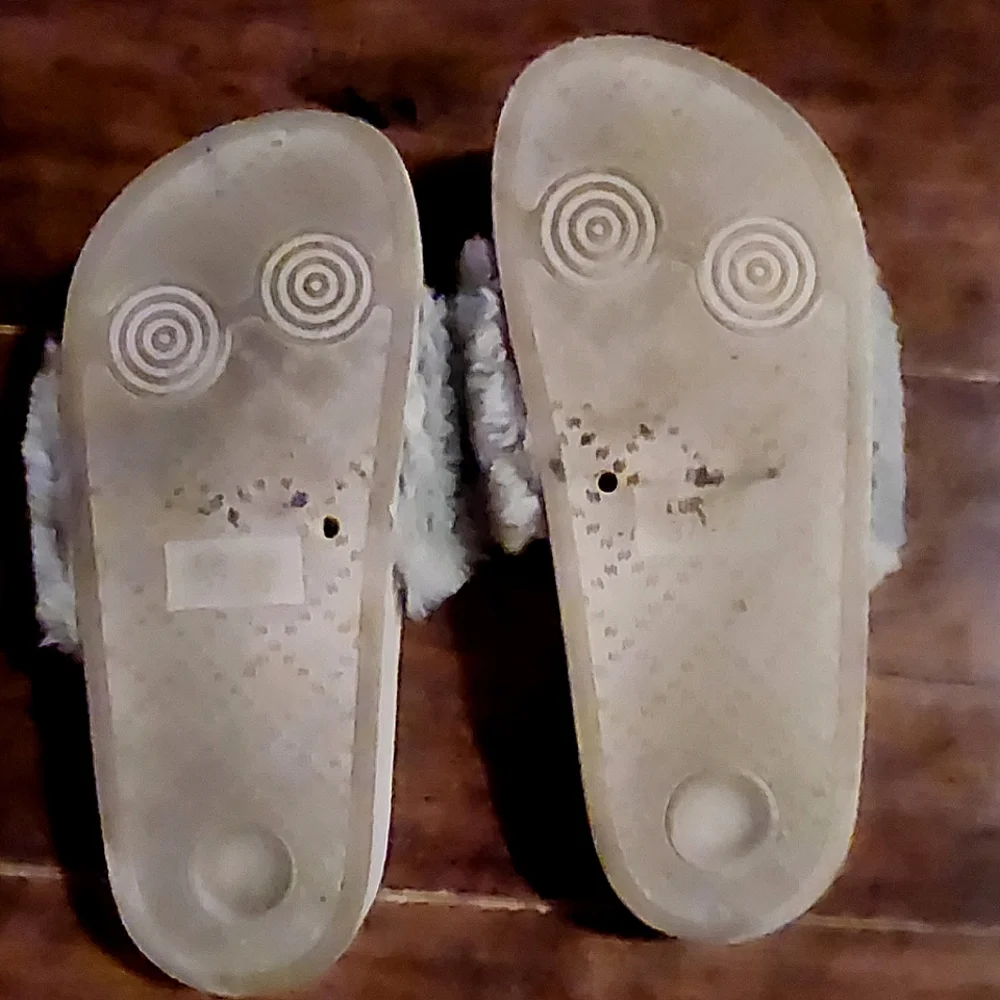 Gray Furry Slide Slippers - Picture 3 of 8